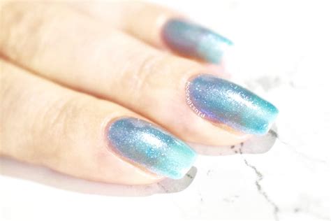 Mermaid Magic: Elevate Your Nail Game with this Trendy Polish